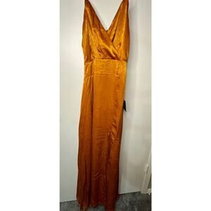 Lulus long formal gown in burnt orange Size XXSmall